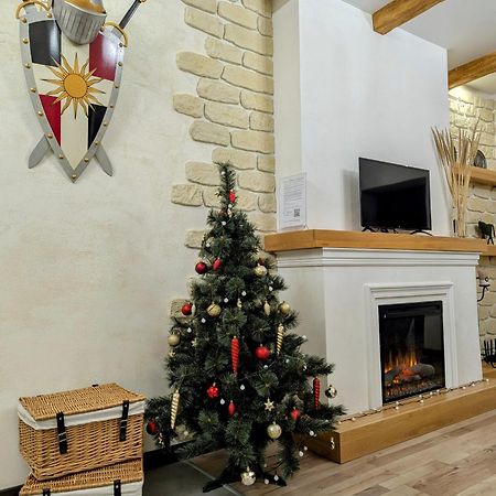Гетьманські Палати , Старе Місто, 2 Спальні, Балкон-Тераса , 85 М Кв Kamianets-Podilskyi Exterior photo