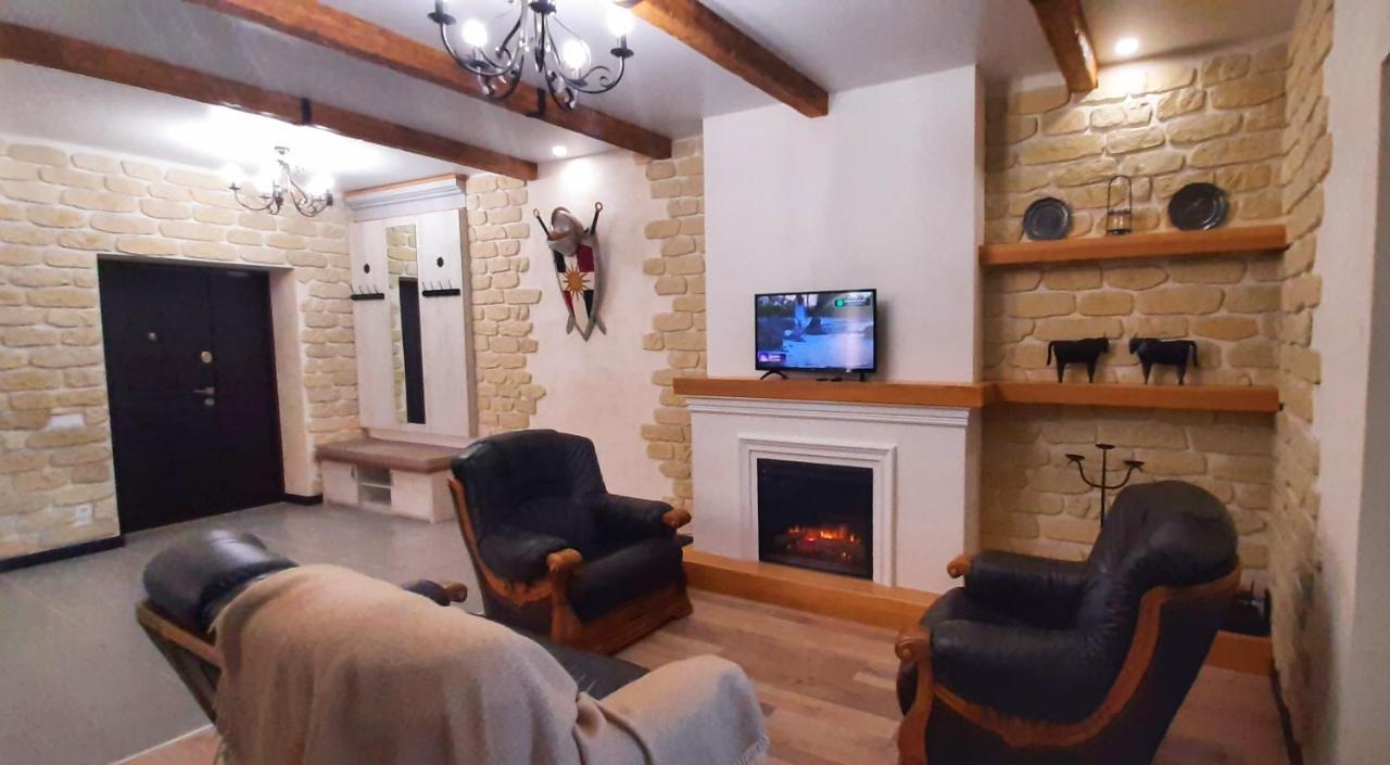 Гетьманські Палати , Старе Місто, 2 Спальні, Балкон-Тераса , 85 М Кв Kamianets-Podilskyi Exterior photo