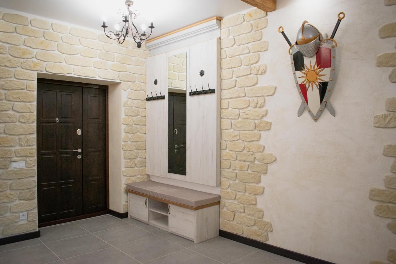 Гетьманські Палати , Старе Місто, 2 Спальні, Балкон-Тераса , 85 М Кв Kamianets-Podilskyi Exterior photo