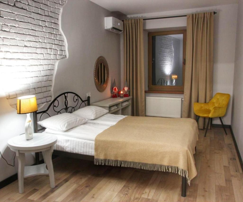 Гетьманські Палати , Старе Місто, 2 Спальні, Балкон-Тераса , 85 М Кв Kamianets-Podilskyi Exterior photo