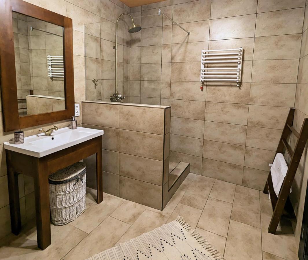 Гетьманські Палати , Старе Місто, 2 Спальні, Балкон-Тераса , 85 М Кв Kamianets-Podilskyi Exterior photo